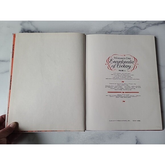 Women's Day Encyclopedia Of Cookery Volume 11 - Picture 3 of 10